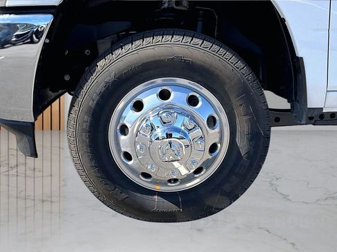 New 2026 RAM 3500 Tradesman w/ Chrome Appearance Group AWD/4WD image 31