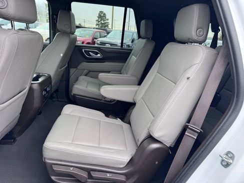 Used 2022 Chevrolet Tahoe LT w/ LT Signature Package image 33