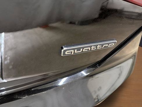 Used 2019 Audi A4 2.0T Premium w/ Convenience Package image 9