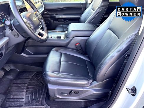 Used 2024 Ford Expedition XLT image 12