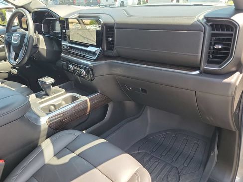 Used 2024 GMC Sierra 1500 Elevation w/ Elevation Premium Package AWD/4WD image 29
