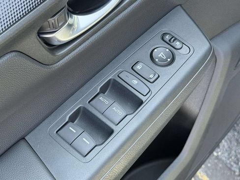 Certified 2026 Honda CR-V Sport image 7