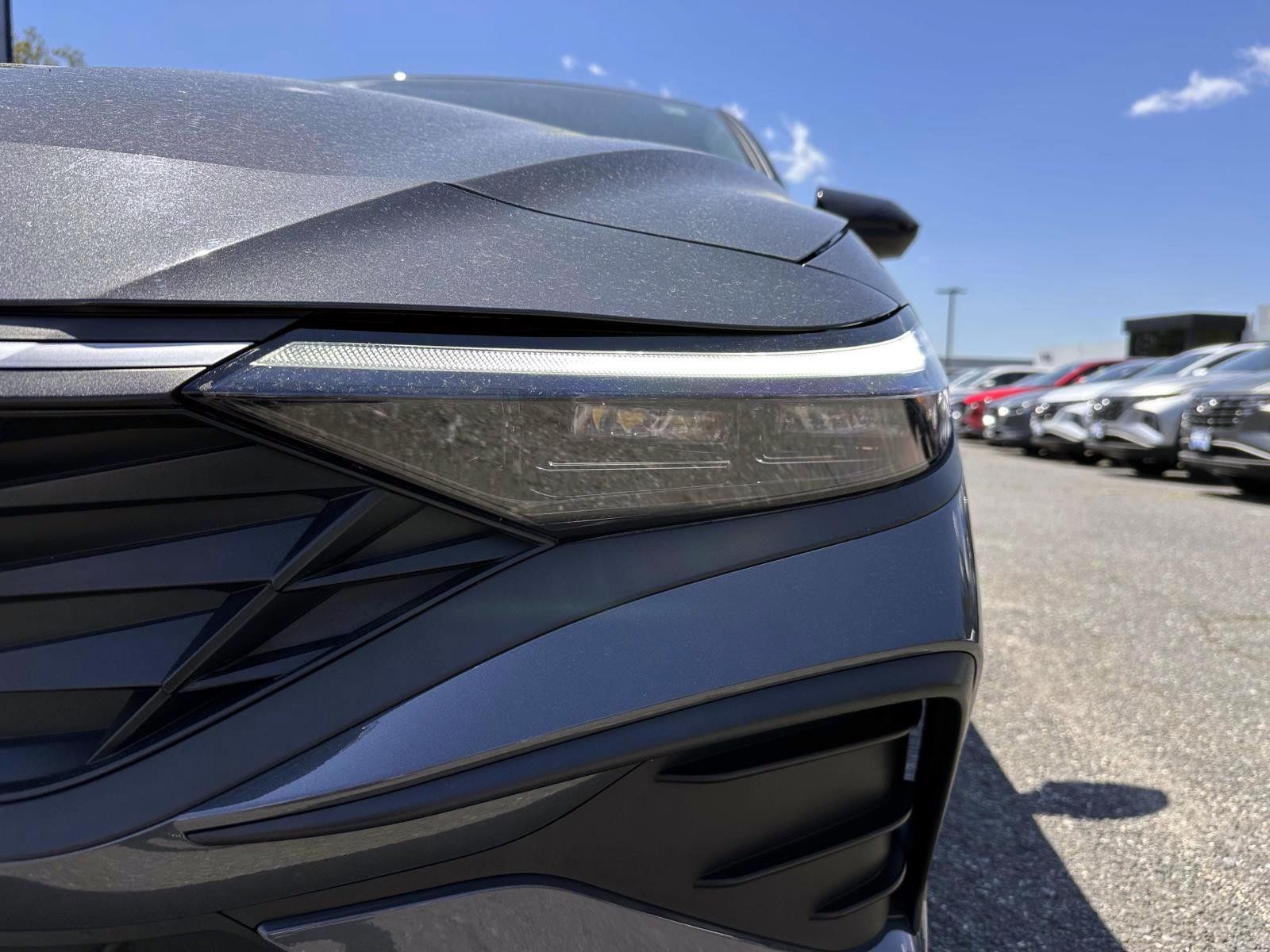 Used 2025 Hyundai Elantra Sport FWD image 7