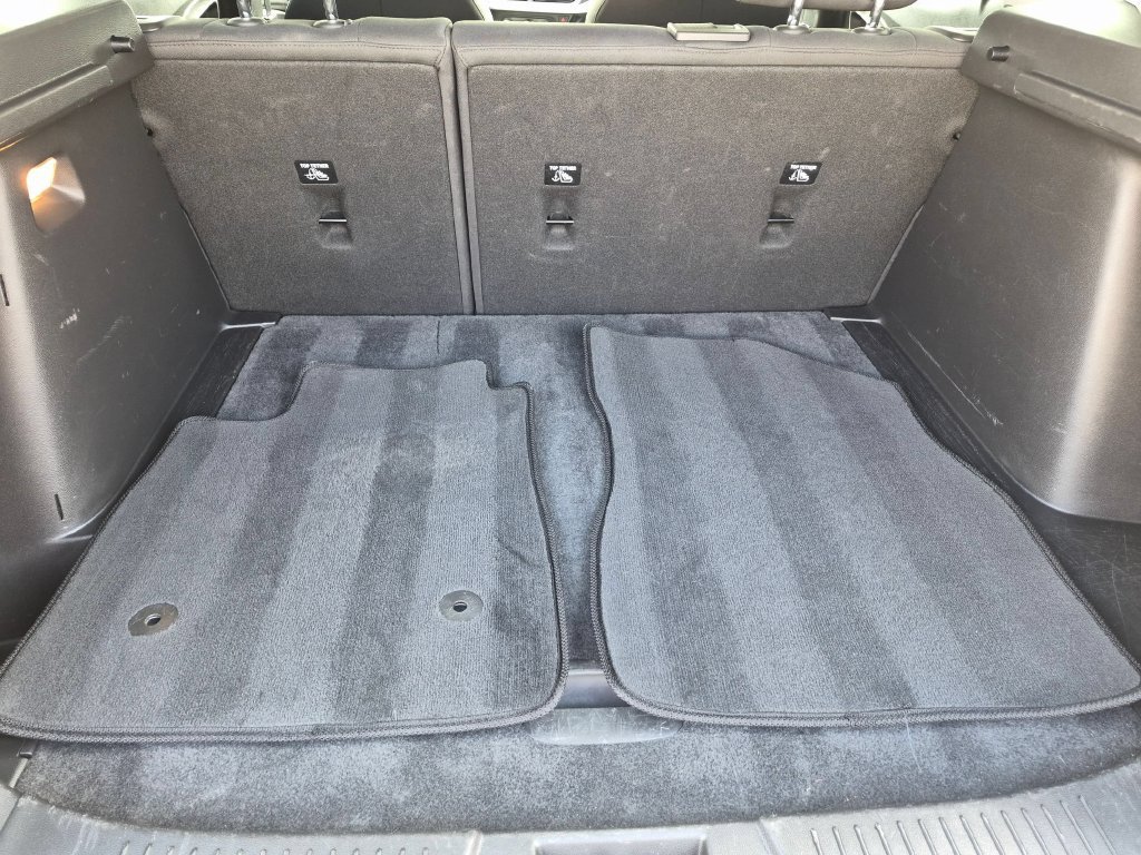 Used 2025 Chevrolet Trax LS FWD image 28