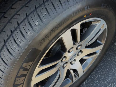 Used 2023 Ford Expedition Limited image 14