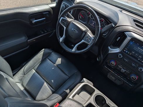Used 2022 Chevrolet Silverado 1500 RST AWD/4WD image 9