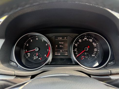 Used 2017 Volkswagen Passat 1.8T R-Line FWD image 34