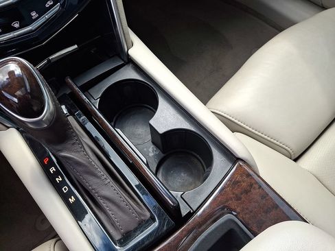 Used 2013 Cadillac XTS Premium AWD/4WD image 27