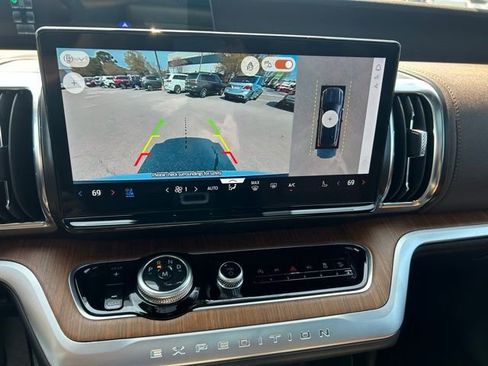 Certified 2025 Ford Expedition King Ranch image 15