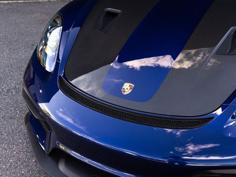 Certified 2025 Porsche 718 Cayman GT4 RS RWD image 10