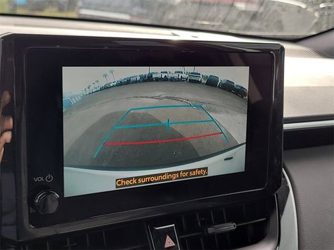 Used 2025 Toyota Corolla Cross AWD Hybrid image 18