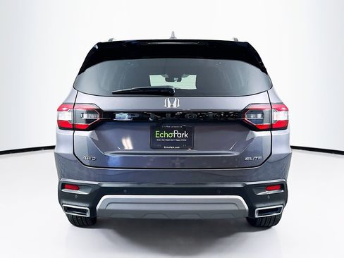 Used 2025 Honda Pilot Elite image 7