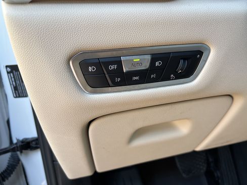 Used 2021 BMW X5 sDrive40i w/ Premium Package RWD image 37