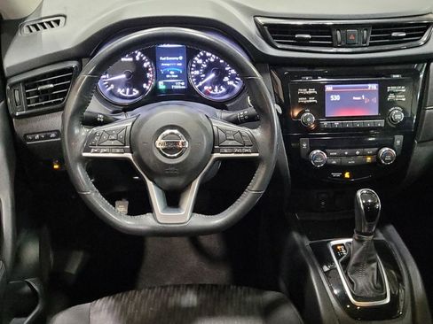 Used 2017 Nissan Rogue SV w/ Midnight Edition Package image 22