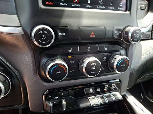 Used 2021 RAM 1500 Big Horn AWD/4WD image 15