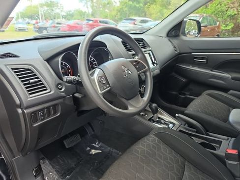 Used 2025 Mitsubishi Outlander Sport ES AWD/4WD image 14