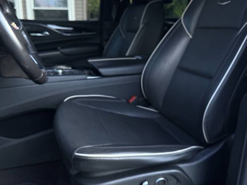 Used 2023 Cadillac Escalade Sport AWD/4WD image 8