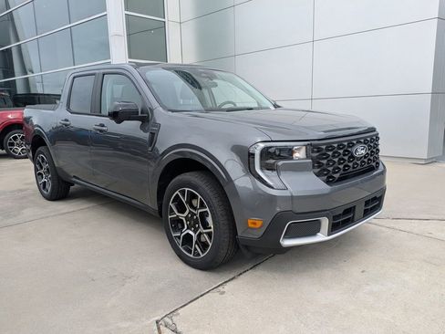 New 2026 Ford Maverick Lariat w/ 4K Tow Package image 2