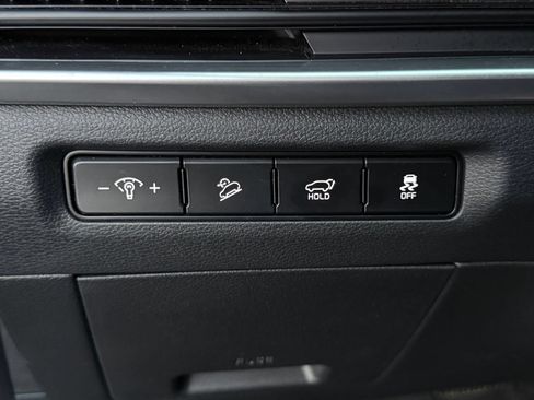 Used 2025 Kia Telluride S AWD/4WD image 37