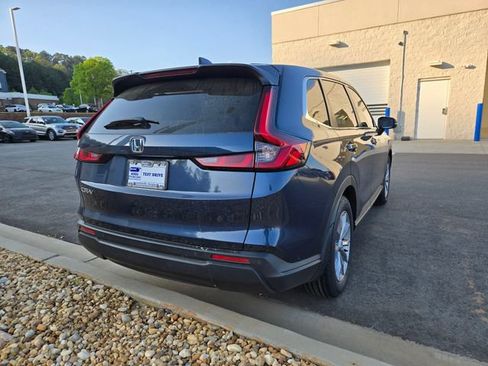 Used 2023 Honda CR-V EX-L image 4