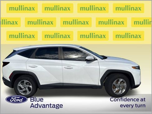Used 2022 Hyundai Tucson SE FWD image 2