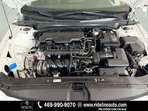 Used 2024 Hyundai Elantra SEL image 25