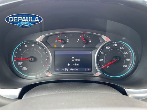 Used 2023 Chevrolet Traverse LT AWD/4WD image 2