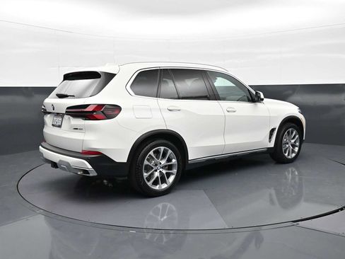 Used 2026 BMW X5 xDrive40i w/ Premium Package AWD/4WD image 5