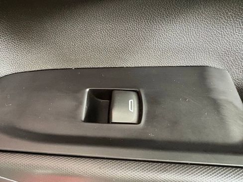 Used 2019 Chevrolet Silverado 1500 Custom Trail Boss w/ Custom Convenience Package image 37