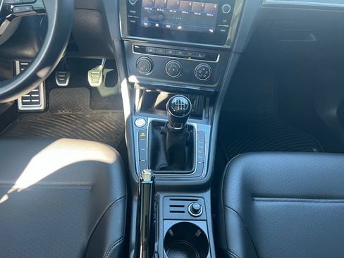 Used 2019 Volkswagen Golf Alltrack SE AWD/4WD image 16