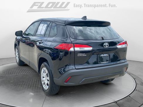 Used 2022 Toyota Corolla Cross L FWD image 6
