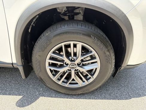 Certified 2025 Nissan Rogue S AWD/4WD image 14