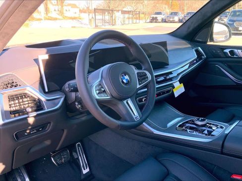 New 2026 BMW X7 M60i image 8