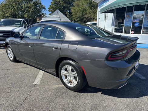 Used 2021 Dodge Charger SXT image 8