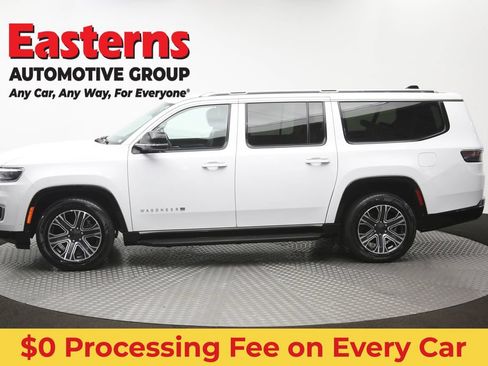 Used 2024 Jeep Wagoneer L Series II RWD image 63