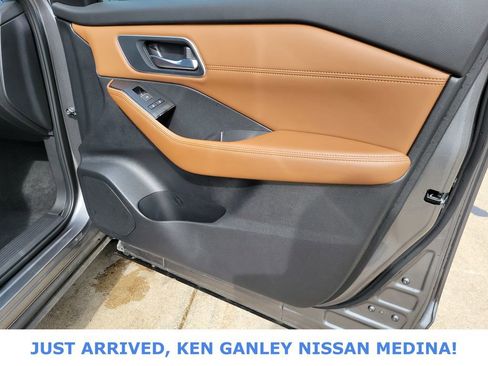 Certified 2026 Nissan Rogue Platinum w/ Platinum Premium Package AWD/4WD image 22