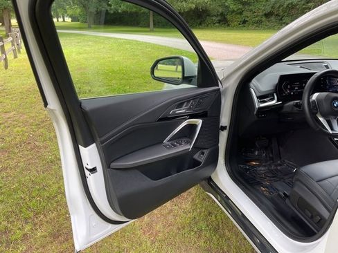 Used 2025 BMW X1 xDrive28i image 13