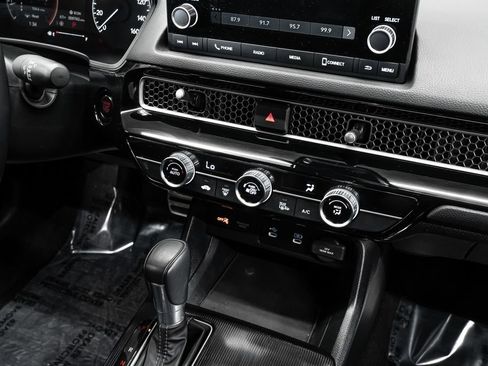 Used 2025 Honda Civic Sport image 24