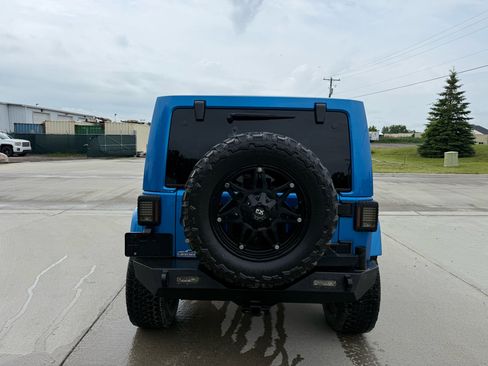 Used 2014 Jeep Wrangler Unlimited Sahara w/ Dual Top Group image 13