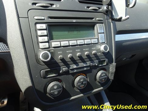 Used 2008 Volkswagen R32 AWD/4WD image 18