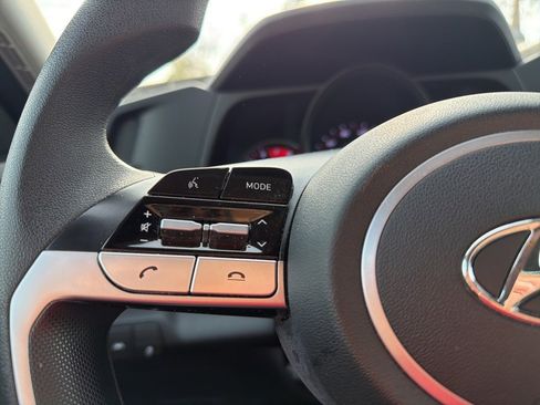 Certified 2022 Hyundai Elantra SEL image 29