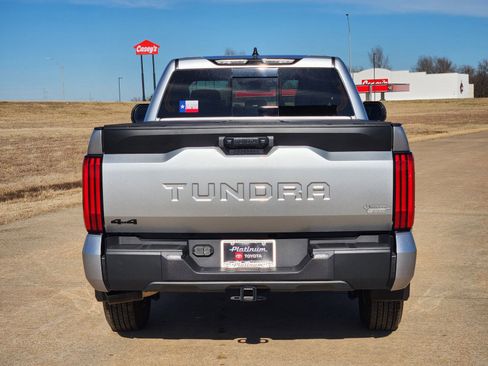 Used 2025 Toyota Tundra SR w/ SR Tow Package image 8