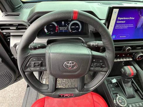 Used 2025 Toyota Tacoma TRD Pro image 11