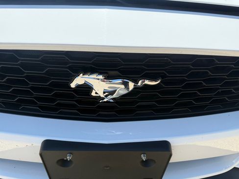 Used 2017 Ford Mustang Convertible RWD image 23