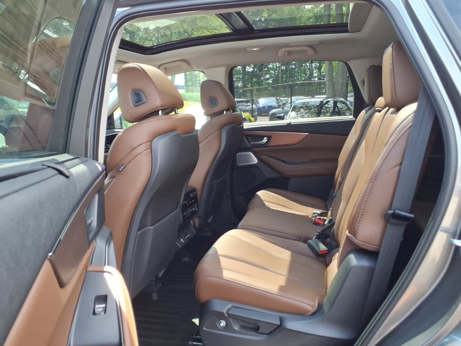 Certified 2025 Acura MDX w/ Technology Package AWD/4WD image 21