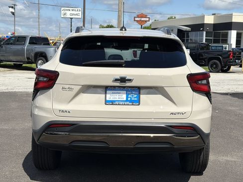 New 2026 Chevrolet Trax ACTIV w/ Driver Confidence Package FWD image 21