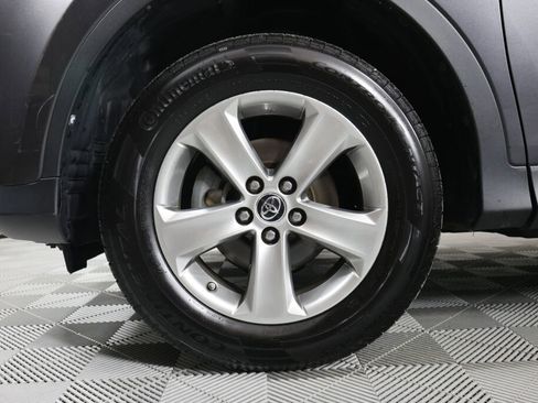 Used 2015 Toyota RAV4 XLE FWD image 9