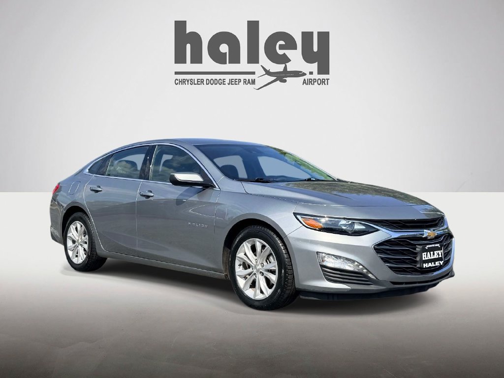 Used 2025 Chevrolet Malibu LT FWD image 1