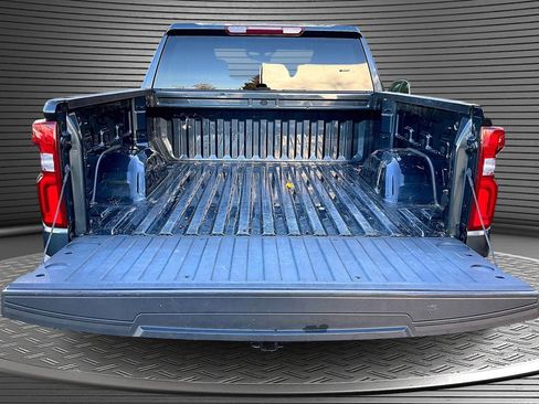 Used 2022 Chevrolet Silverado 1500 Custom image 7
