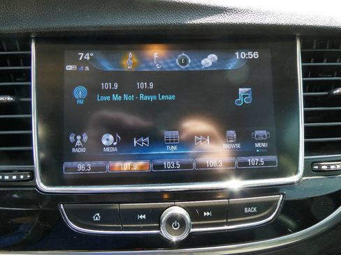 Used 2020 Buick Encore Preferred w/ Safety Package FWD image 18
